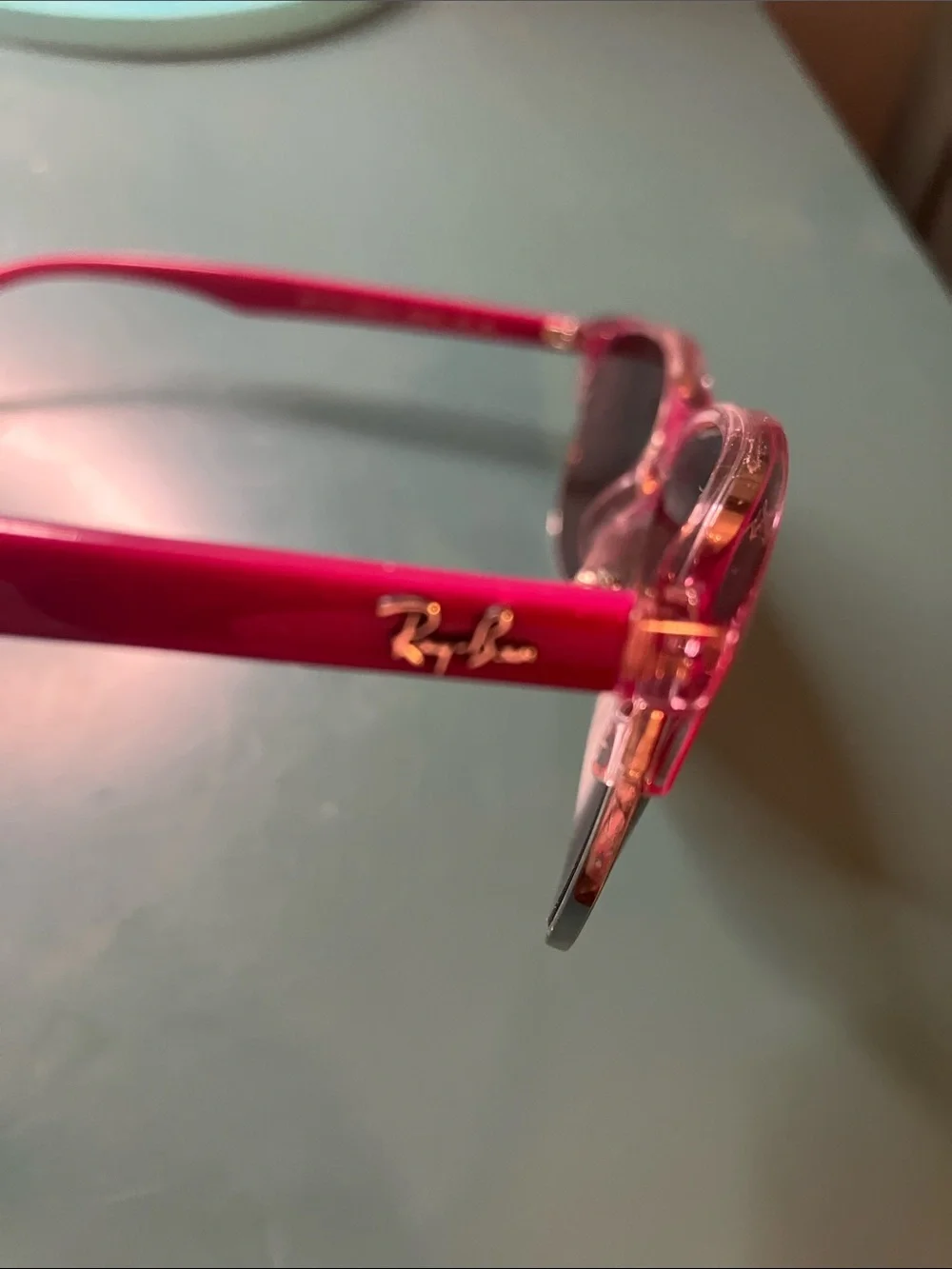 Magenta Pink Ray-ban sunglasses with classic case scratched need new lenses
